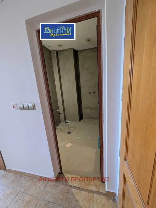 Продава 2-СТАЕН, гр. Велико Търново, Център, снимка 8 - Апартаменти - 56256639