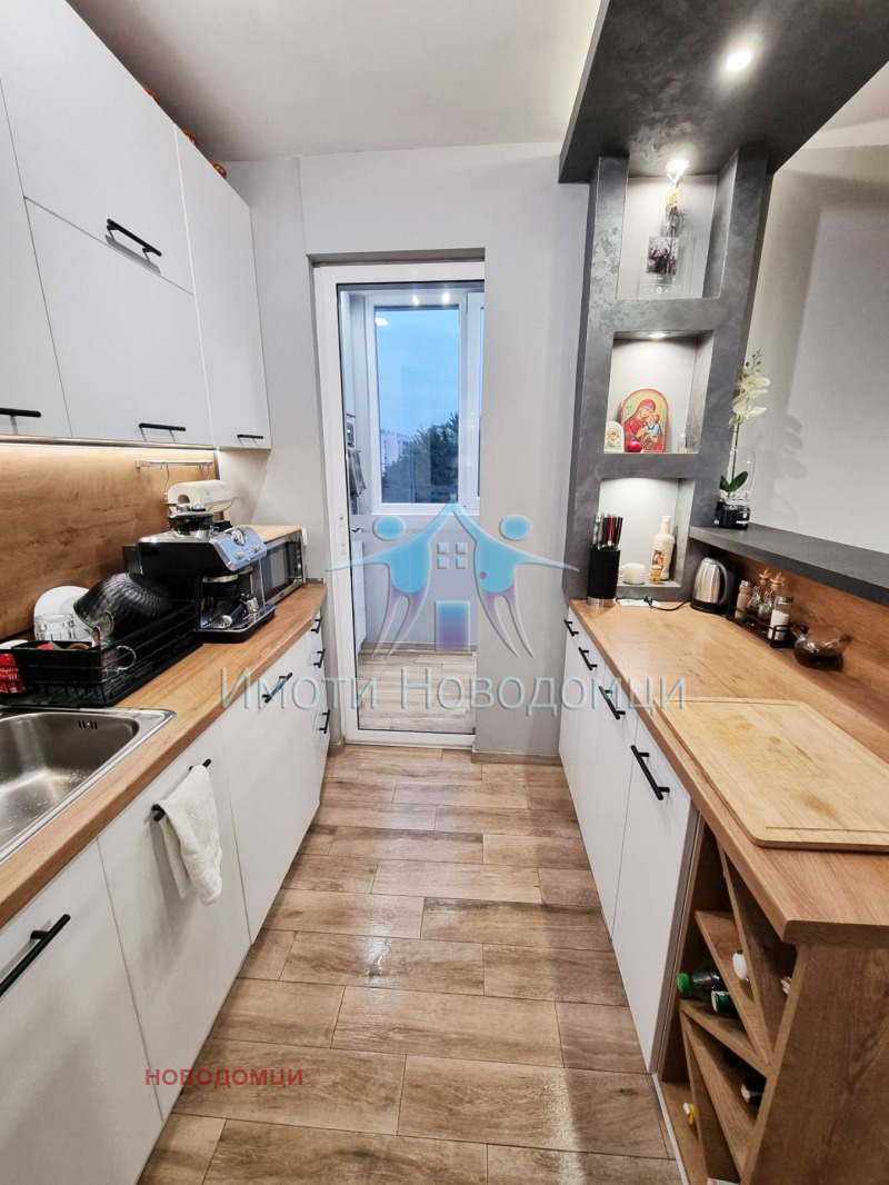 Продава 3-СТАЕН, гр. Шумен, Център, снимка 2 - Апартаменти - 52636104