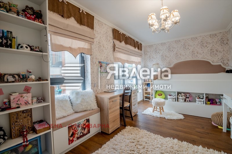 Продава 4-СТАЕН, гр. Варна, Бриз, снимка 13 - Aпартаменти - 48670574