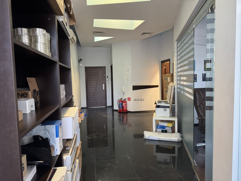 Zu verkaufen  Büro Plowdiw , Zentar , 120 qm | 27170153 - Bild [2]