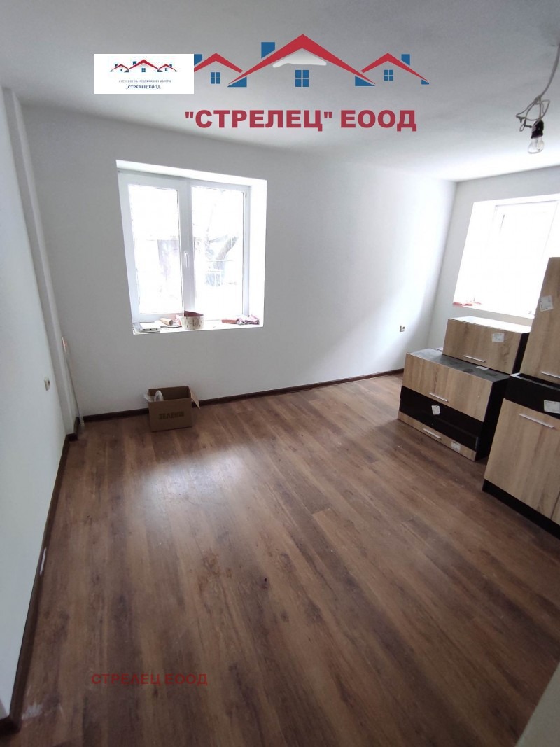 Продава  Етаж от къща град Добрич , Христо Ботев , 90 кв.м | 86207475 - изображение [10]