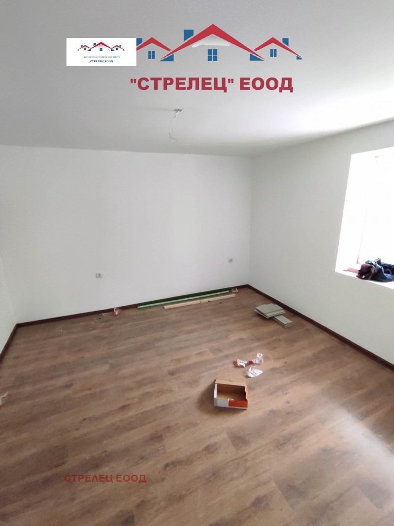 Продава  Етаж от къща град Добрич , Христо Ботев , 90 кв.м | 86207475 - изображение [4]