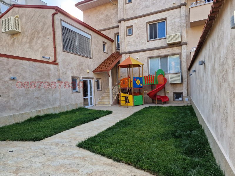 Продава КЪЩА, гр. Ямбол, Аврен, снимка 11 - Къщи - 52782856