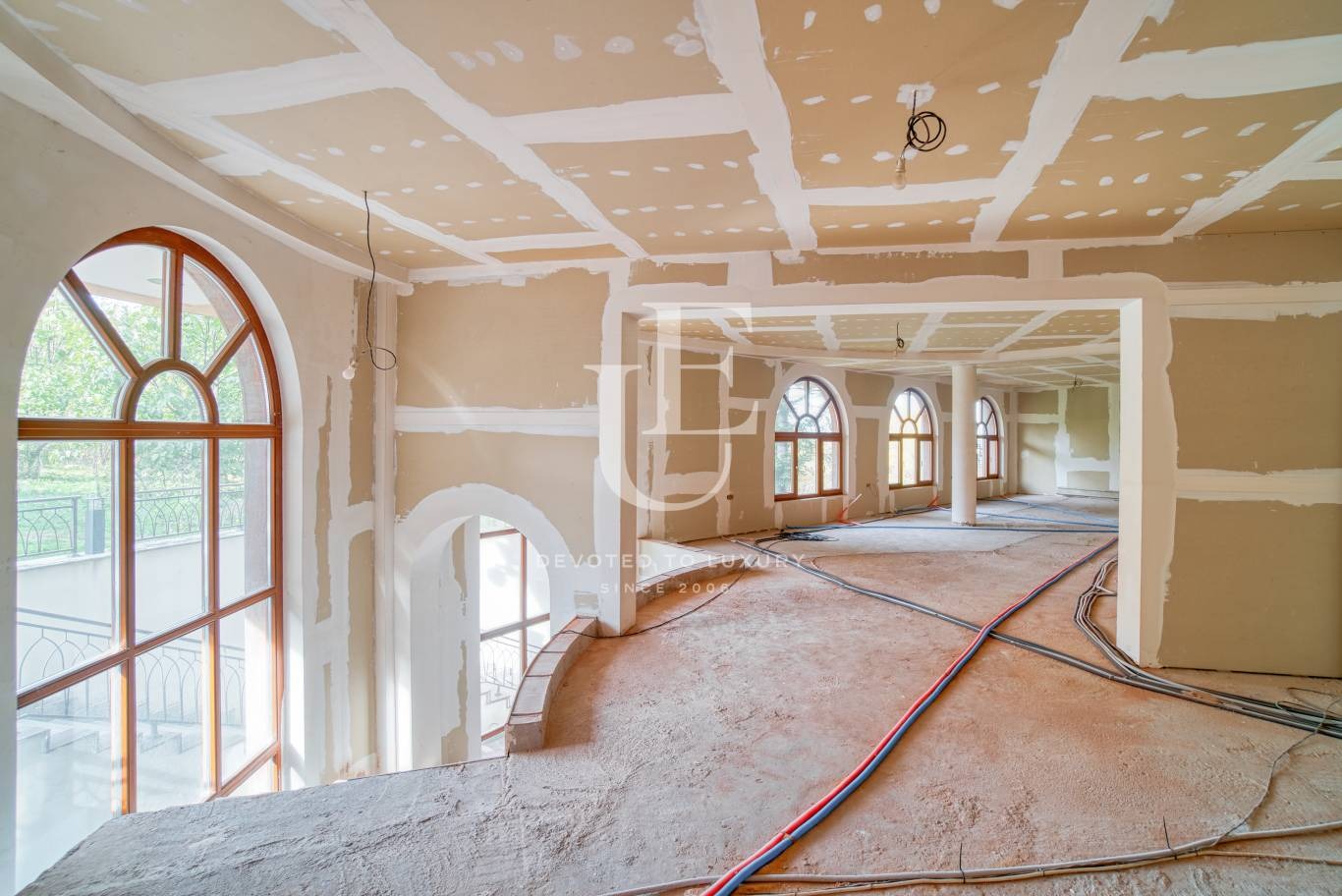 Продава МНОГОСТАЕН, гр. София, Лозенец, снимка 2 - Апартаменти - 46083833