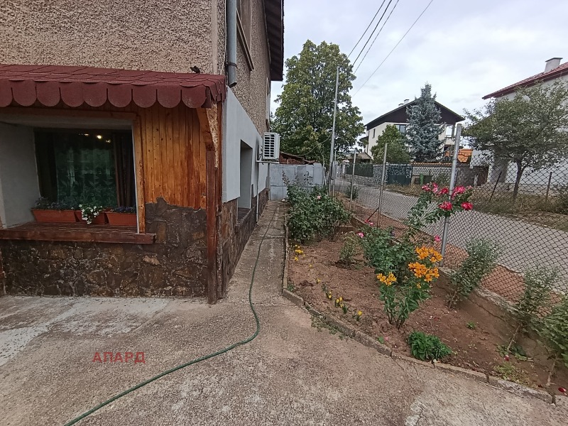 Eladó  Ház emelete Sofia , Lokorsko , 81 négyzetméter | 83919883