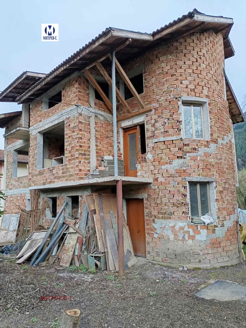 Продава КЪЩА, с. Искрец, област София област, снимка 6 - Къщи - 49804207