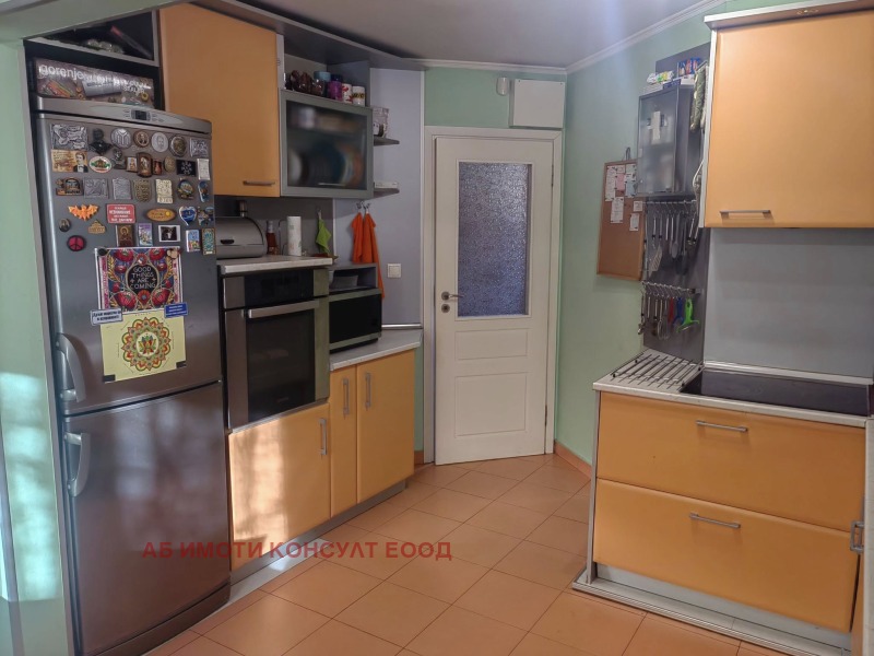 Продава КЪЩА, гр. София, област София-град, снимка 4 - Къщи - 52985924