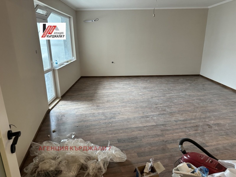 For Sale  1 bedroom Kardzhali , Vazrozhdentsi , 89 sq.m | 21564379 - image [2]