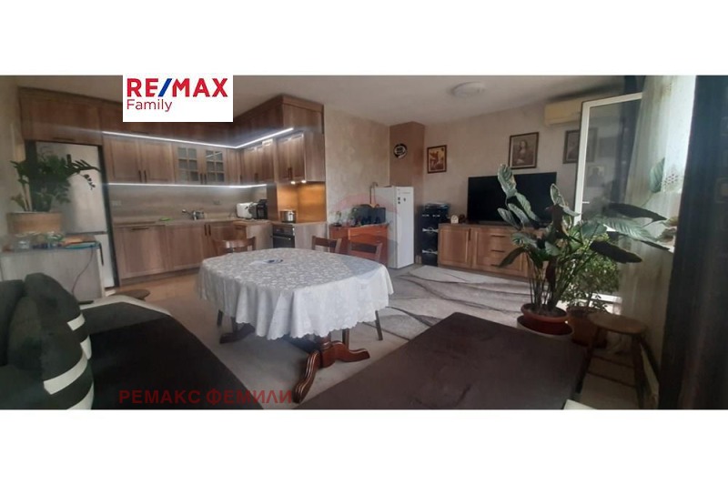 Продава 3-СТАЕН, гр. Варна, Колхозен пазар, снимка 1 - Aпартаменти - 48301458