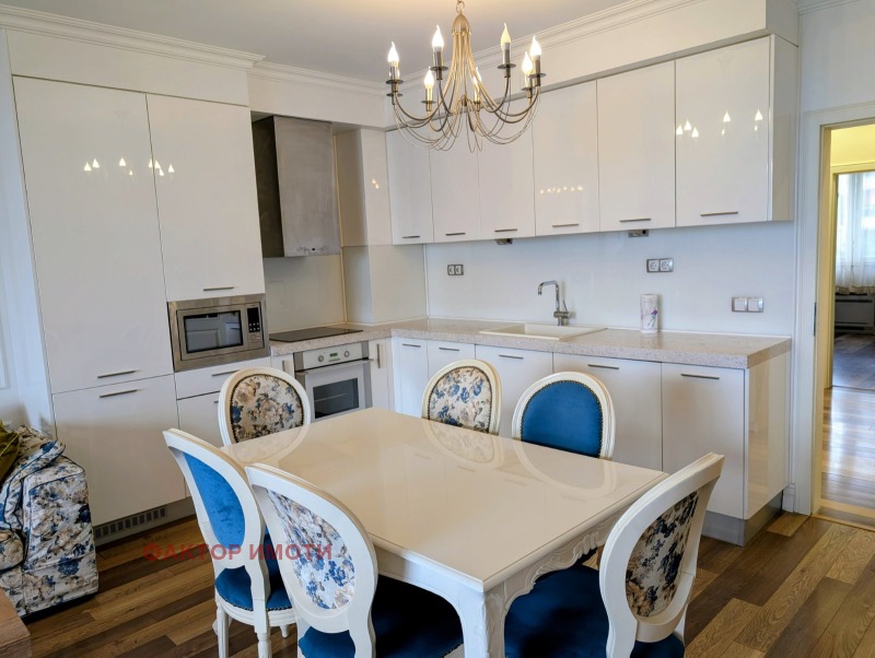 Продава 3-СТАЕН, гр. Варна, м-т Долна Трака