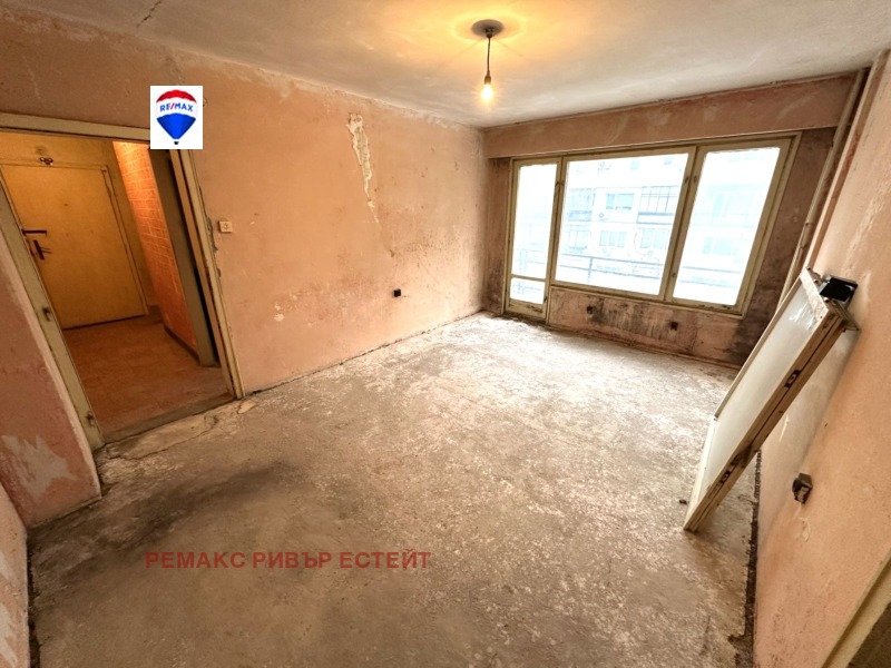 Продава 3-СТАЕН, гр. Русе, Здравец Изток, снимка 3 - Апартаменти - 53165600