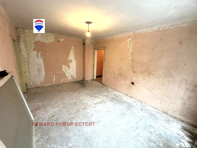 Продава 3-СТАЕН, гр. Русе, Здравец Изток, снимка 10 - Апартаменти - 53165600