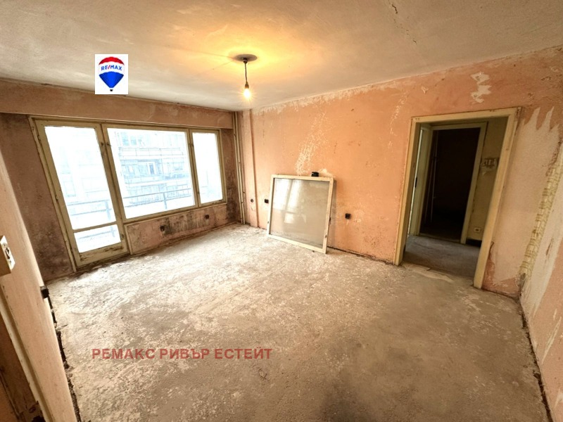 Продава 3-СТАЕН, гр. Русе, Здравец Изток, снимка 4 - Апартаменти - 53165600