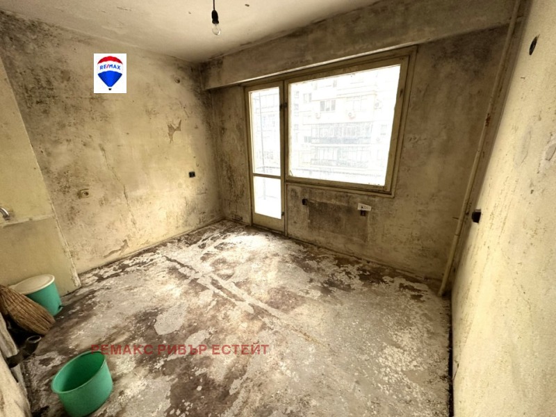 Продава 3-СТАЕН, гр. Русе, Здравец Изток, снимка 5 - Апартаменти - 53165600