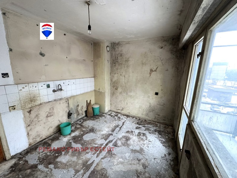 Продава 3-СТАЕН, гр. Русе, Здравец Изток, снимка 11 - Апартаменти - 53165600