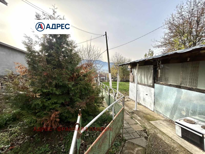 Продава КЪЩА, гр. Враца, Студентски град, снимка 2 - Къщи - 53161503