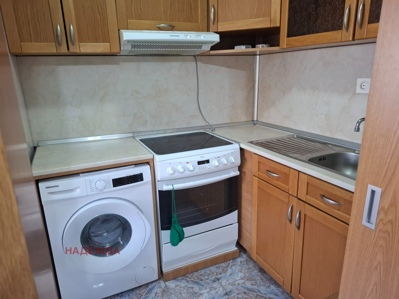 Eladó  2 hálószobás Pleven , Mara Dencseva , 80 négyzetméter | 67773303
