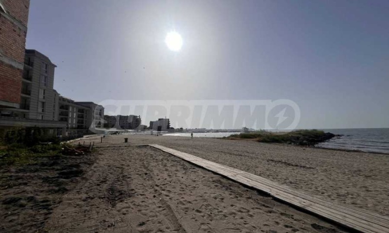 En venta  2 dormitorios región Burgas , Pomorie , 94 metros cuadrados | 36013441 - imagen [7]