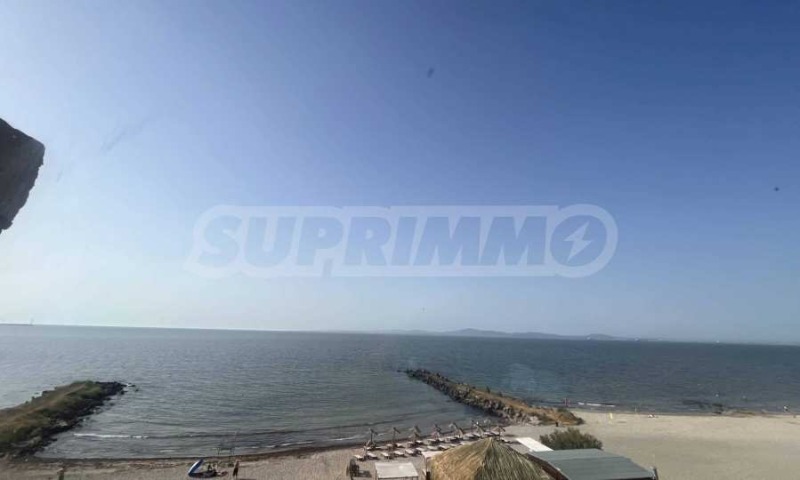 En venta  2 dormitorios región Burgas , Pomorie , 94 metros cuadrados | 36013441 - imagen [9]
