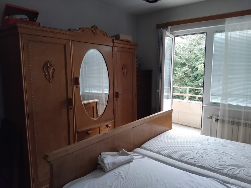 Продава  Многостаен град Русе , Център , 144 кв.м | 20808133 - изображение [16]
