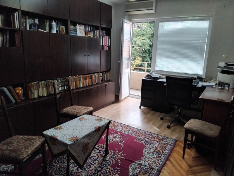 Продава  Многостаен град Русе , Център , 144 кв.м | 20808133 - изображение [13]