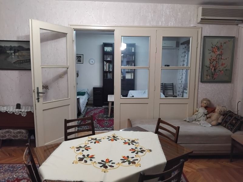 Продава  Многостаен град Русе , Център , 144 кв.м | 20808133 - изображение [3]