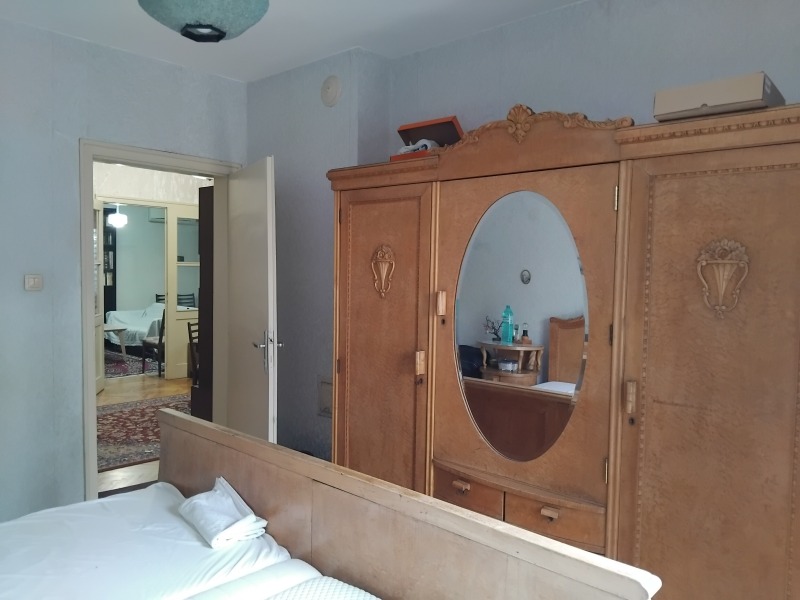 Продава  Многостаен град Русе , Център , 144 кв.м | 20808133 - изображение [15]