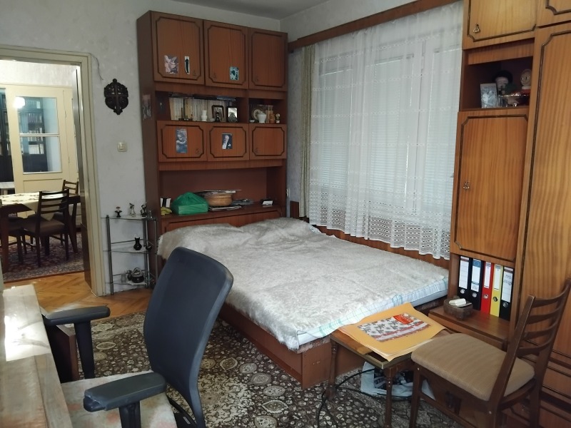 Продава  Многостаен град Русе , Център , 144 кв.м | 20808133 - изображение [5]