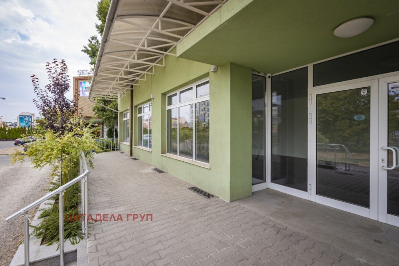 Продава  Магазин град София , Надежда 3 , 762 кв.м | 98003111 - изображение [2]