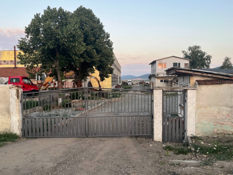 Продава  Пром. помещение област София , гр. Елин Пелин , 24000 кв.м | 29789238 - изображение [2]