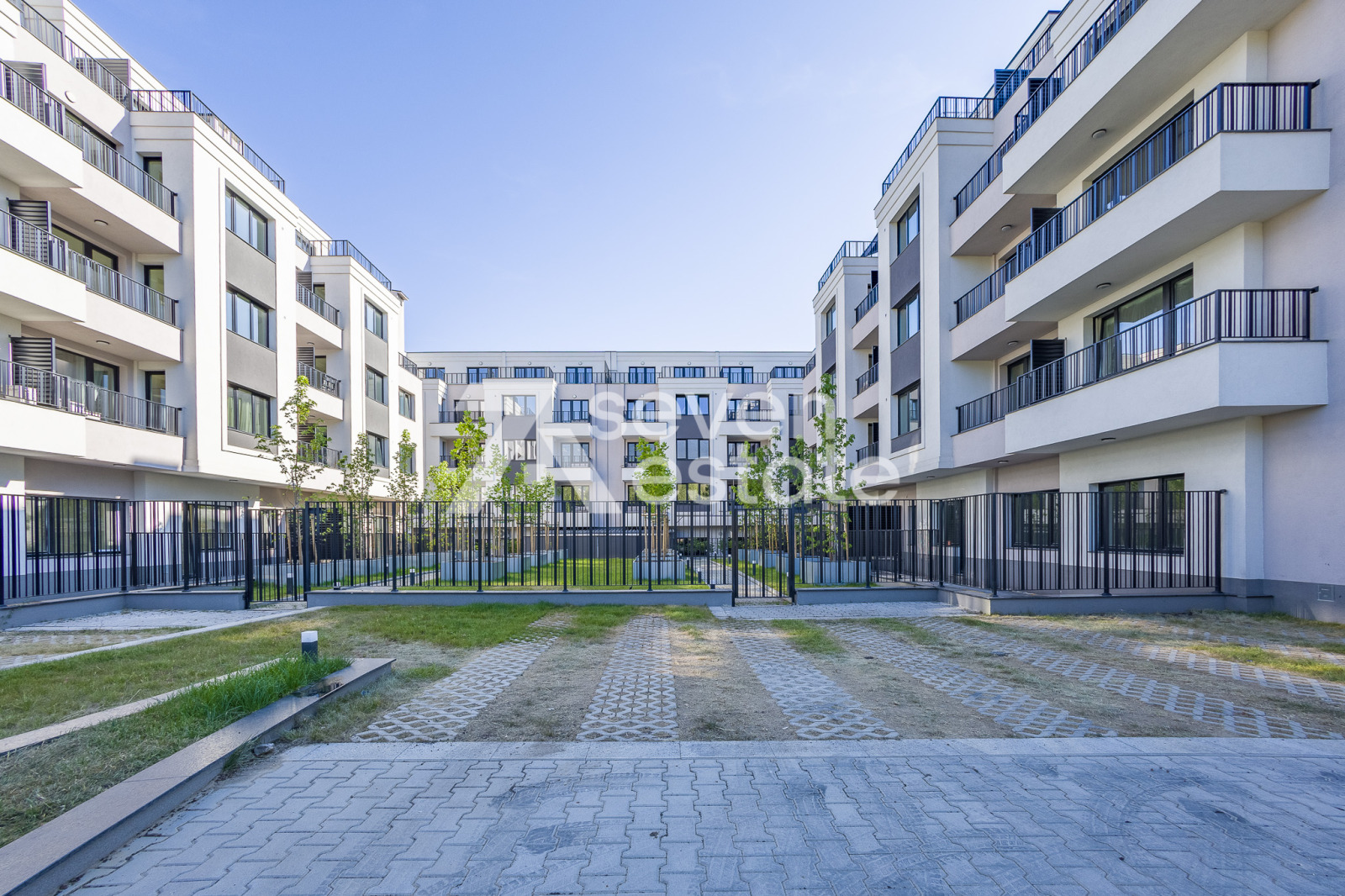 Продава 1-СТАЕН, гр. София, Витоша, снимка 15 - Апартаменти - 55811414