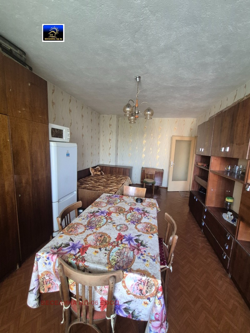 Продава 2-СТАЕН в град Добрич, Строител - 67 кв.м / 48 500 € » 94 857.76 лв., ВЕСЕЛИНА НД-06 ЕООД