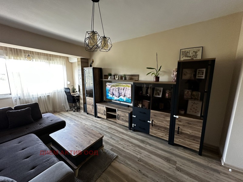 In vendita  1 camera da letto Sofia , Svoboda , 58 mq | 69342050