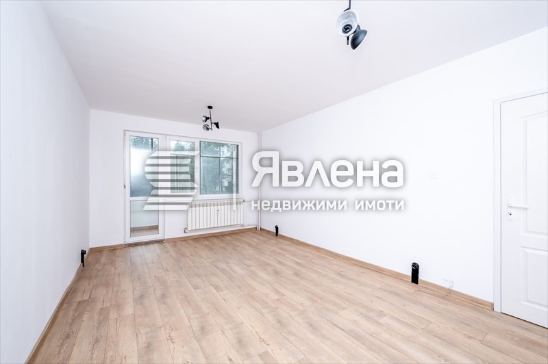Продава 2-СТАЕН, гр. София, Младост 2