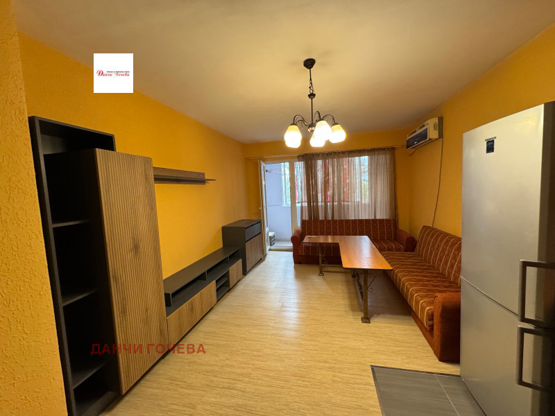 À vendre  2 chambres Bourgas , Meden roudnik - zona B , 64 m² | 37681398