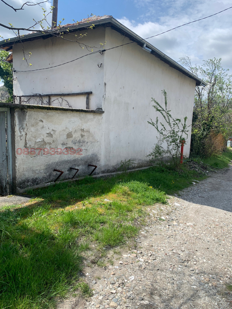 Продава КЪЩА, с. Илинденци, област Благоевград, снимка 10 - Къщи - 52784536