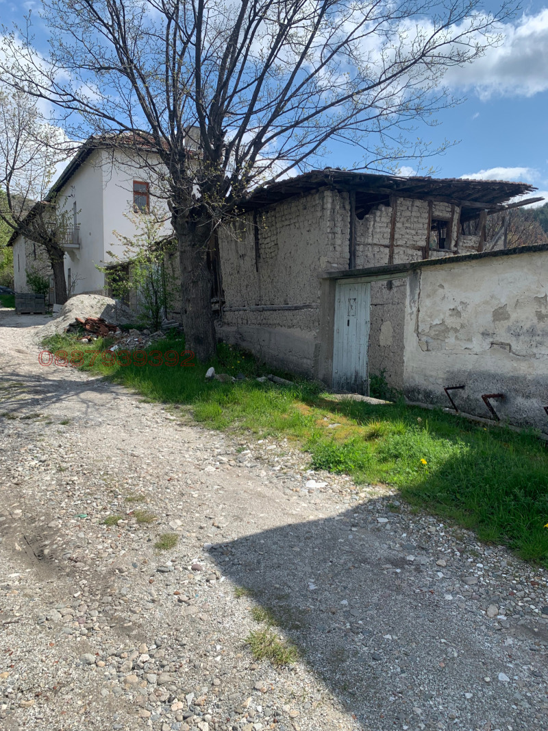 Продава КЪЩА, с. Илинденци, област Благоевград, снимка 9 - Къщи - 52784536