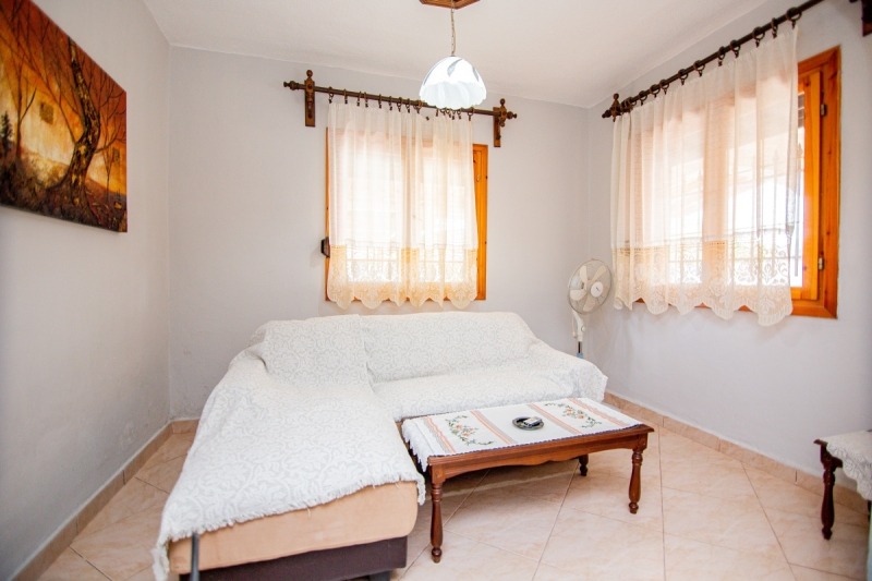 Продава КЪЩА, гр. Варна, Център, снимка 11 - Къщи - 54467622