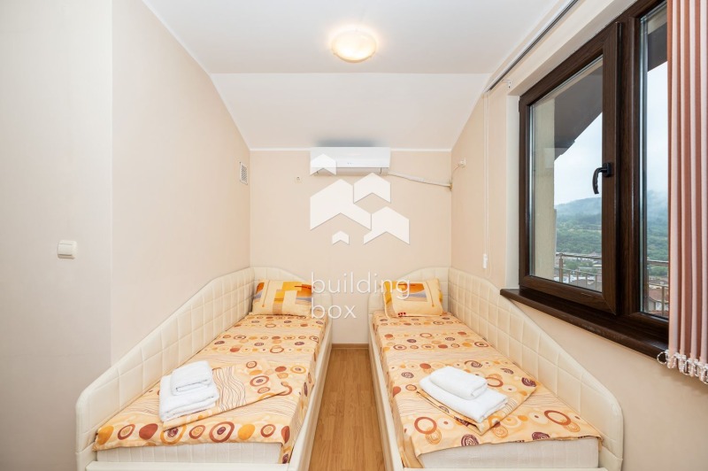 Продава ХОТЕЛ, гр. Батак, област Пазарджик, снимка 9 - Хотели - 53165827