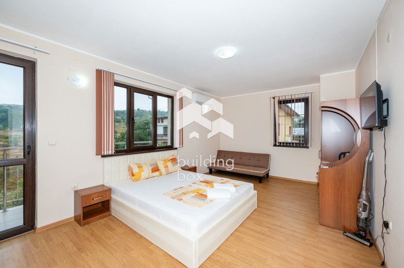 Продава ХОТЕЛ, гр. Батак, област Пазарджик, снимка 6 - Хотели - 53165827