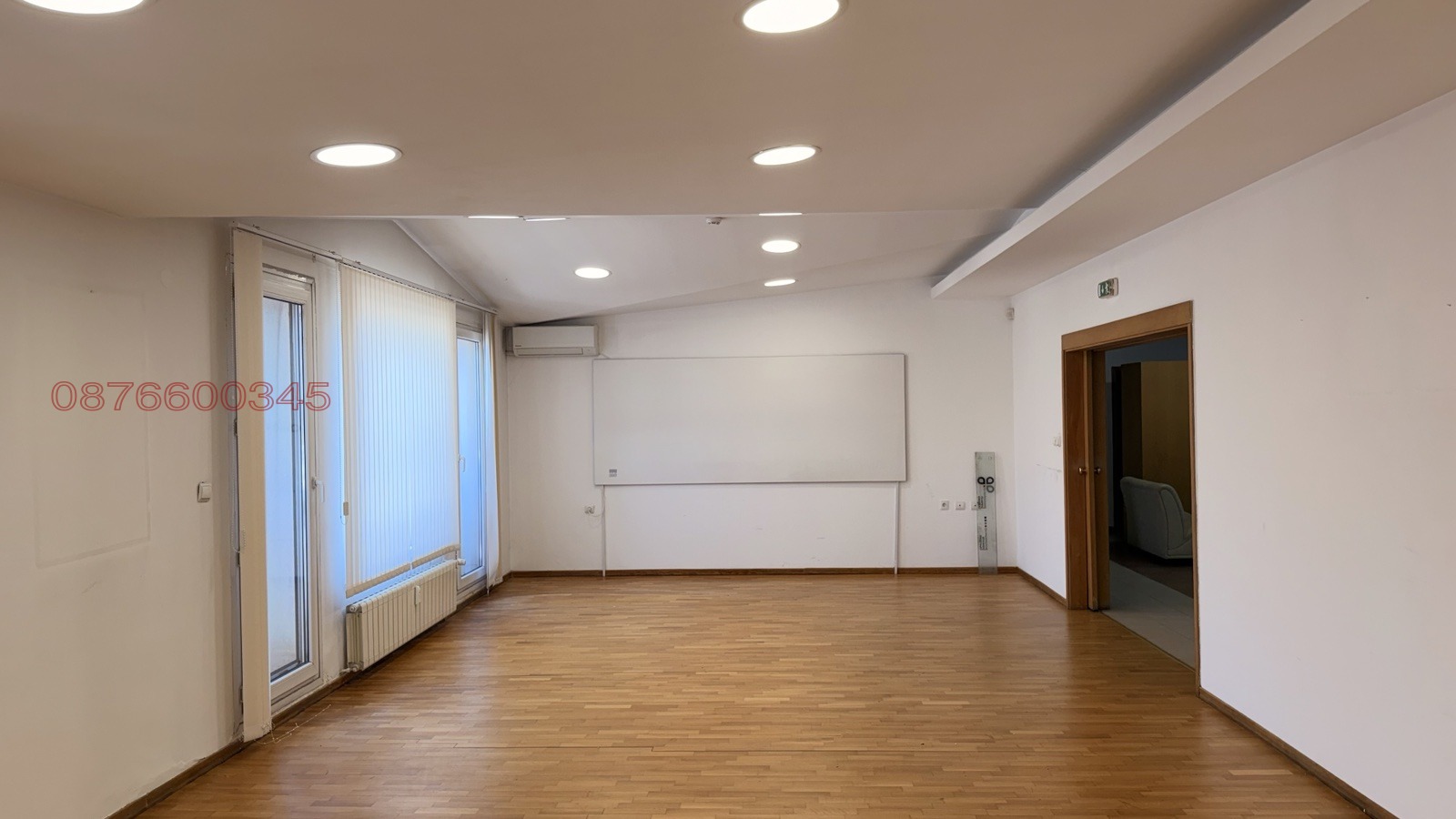 Продава ОФИС, гр. София, Център, снимка 2 - Офиси - 56463671