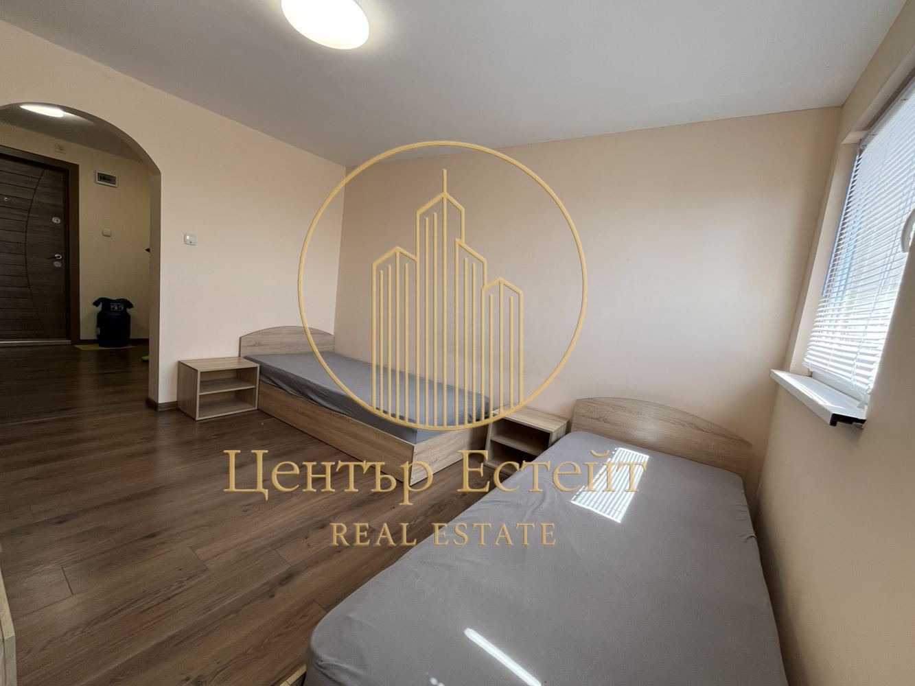 Продава АТЕЛИЕ, ТАВАН, гр. Плевен, Дружба 3, снимка 2 - Апартаменти - 54380932