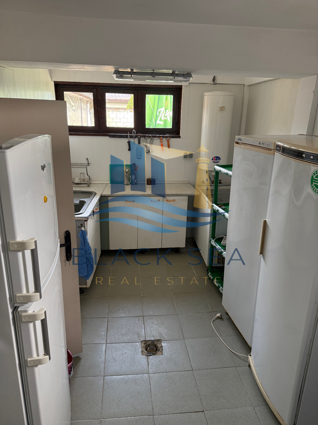 Продава ЗАВЕДЕНИЕ, с. Здравец, област Варна, снимка 11 - Заведения - 54613868