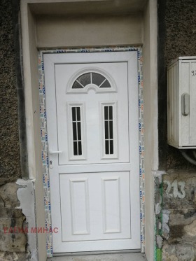 Piano della casa Kurshun cheshma, Shumen 11