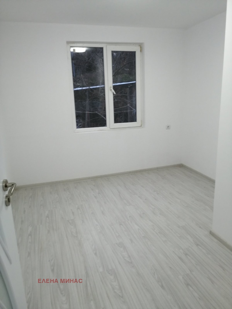 Продава  Етаж от къща град Шумен , Куршун чешма , 145 кв.м | 32979084 - изображение [3]