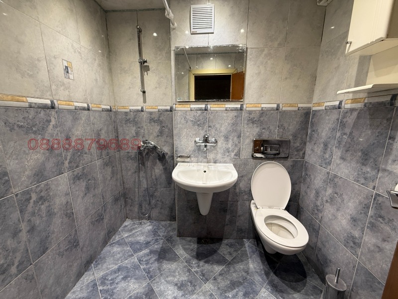 Продава 4-СТАЕН, гр. Харманли, област Хасково, снимка 11 - Апартаменти - 52781655