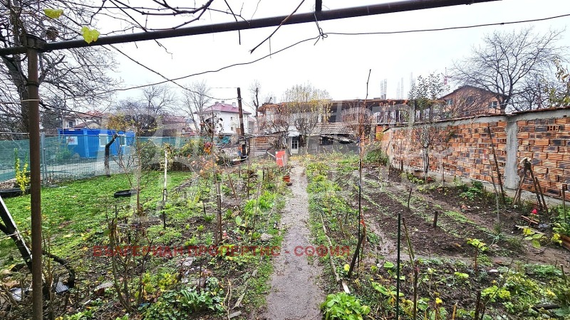 Продава ЕТАЖ ОТ КЪЩА, гр. София, Горубляне, снимка 15 - Етаж от къща - 52705715