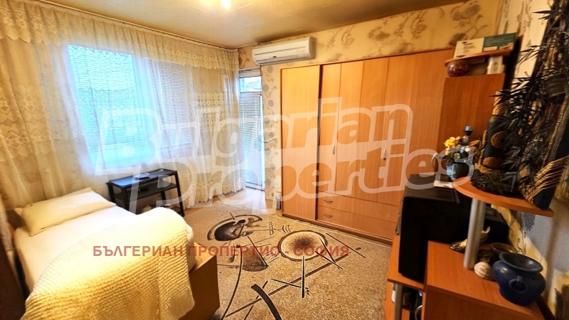 Продава ЕТАЖ ОТ КЪЩА, гр. София, Горубляне, снимка 10 - Етаж от къща - 52705715