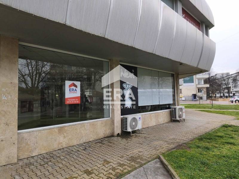 Продава МАГАЗИН, гр. Ямбол, Център, снимка 2 - Магазини - 53961672