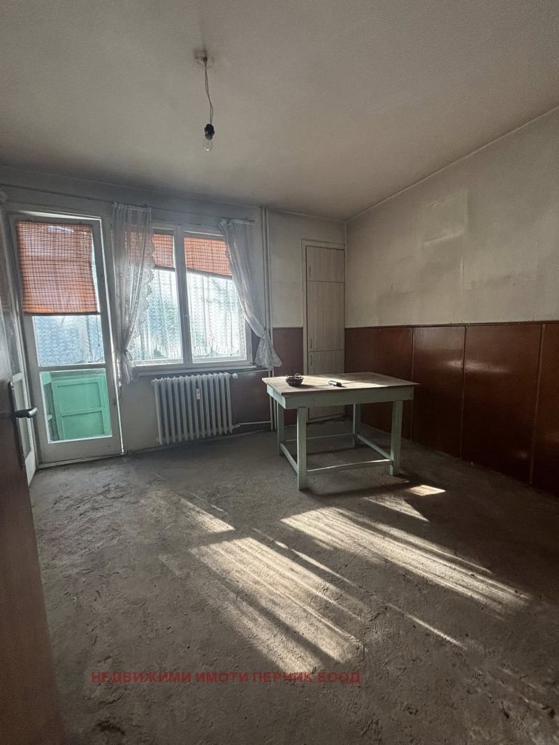 Продава 3-СТАЕН, гр. Перник, Център, снимка 13 - Апартаменти - 52409552